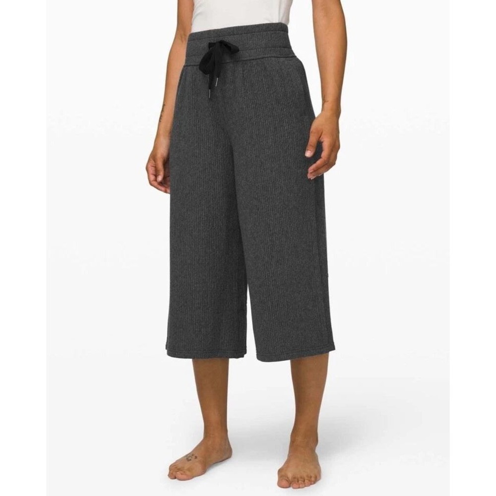 Lululemon Sunday Best Crop Wide Leg Ribbed Pants Grey Size 10 LW6AWWS Yoga